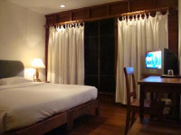 Riverhouse Hotel - 77 Langpanich Rd
