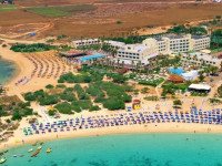 Dome Beach Hotel &amp; Resort