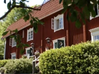 Steningevik 4*