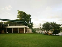 The Pier Villa 3*