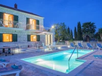 Villa Vjeka 4*