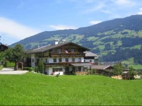 Hof Unterhuben 2*