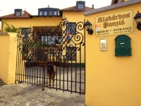 Alabardos Panzio 2*