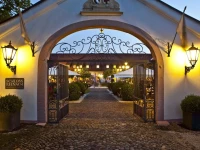 Hotel Schloss Reinach 4*