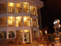Batselas Traditional Hotel
