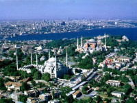 Uyan