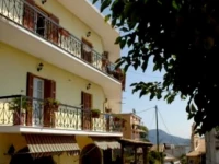 Alexandros Rooms Hotel  2*