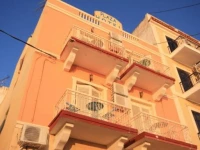 Plaza Hotel Aegina 1*
