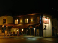 Centras