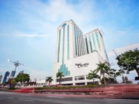 Crystal Crown Hotel 4*