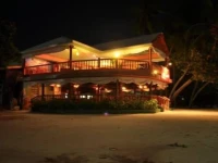 Yellow Rehendhi Inn 2*