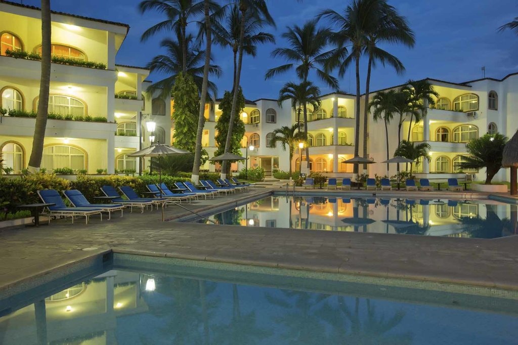 Vista Vallarta All Suites on the Beach 3*