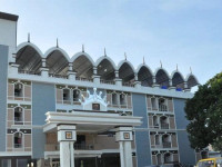 The Queen Palace Hotel