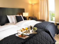 Horse & Jockey Hotel