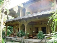 Taman Rahasia 4*