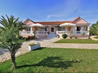 Villa Halikounas  4*