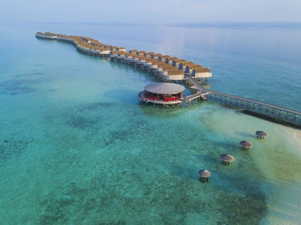 Centara Ras Fushi Resort and Spa 4*