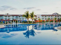 Memories Flamenco Beach Resort