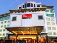 Grand Rocky Hotel Bukittinggi 4*