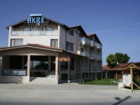 Akre