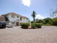 Garden House Ocho Rios 3*