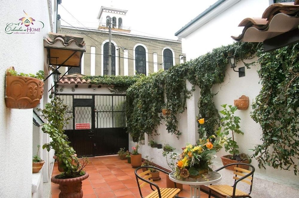 Colombia at Home 3*