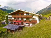 Holiday 3*