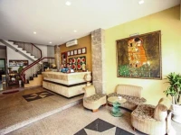 Little Home 2 3*