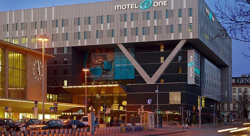 Motel One Wien Westbahnhof 2*