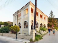 Gazebo Inn 2*