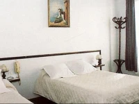 Avenir Hotel 2*