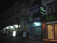 5ive Beach House Hotel