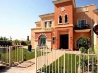 Moon Carmen House 3*