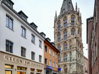 Stern am Rathaus 3*
