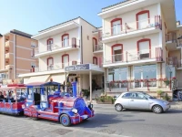 Hotel Sara 3*