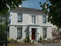 Magnolia House 2*