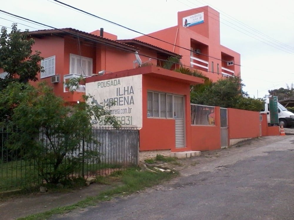Pousada Ilha Morena 3*