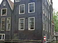 Barbizon Apartments