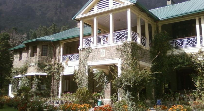 Balrampur House 3*