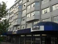 Island Hotel 3*