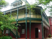 Leura House 3*