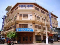 International Hotel 2*