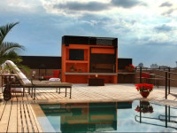 Be Too Loft Hotel