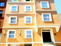 By Pera Suites 2*
