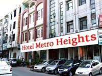 Metro Heights 3*