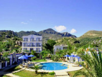 Admiral Beach Hotel