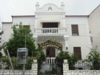 Acropolis 2*