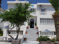 Kamari Blue Boutique Hotel