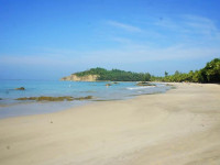 Crescent Cove Resort