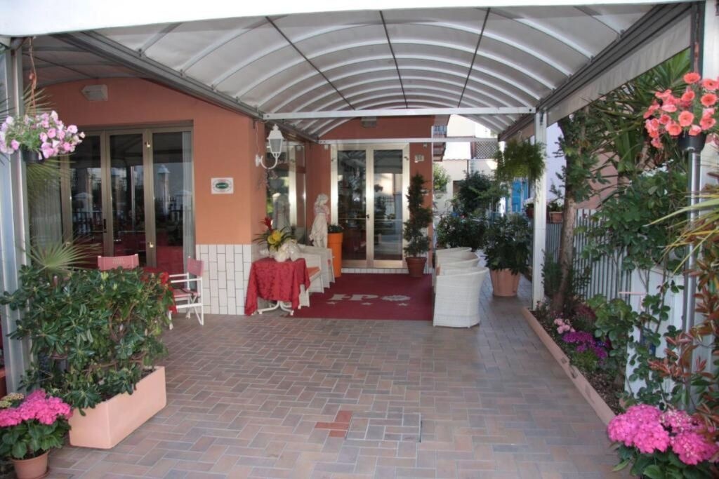 Hotel Peonia 3*